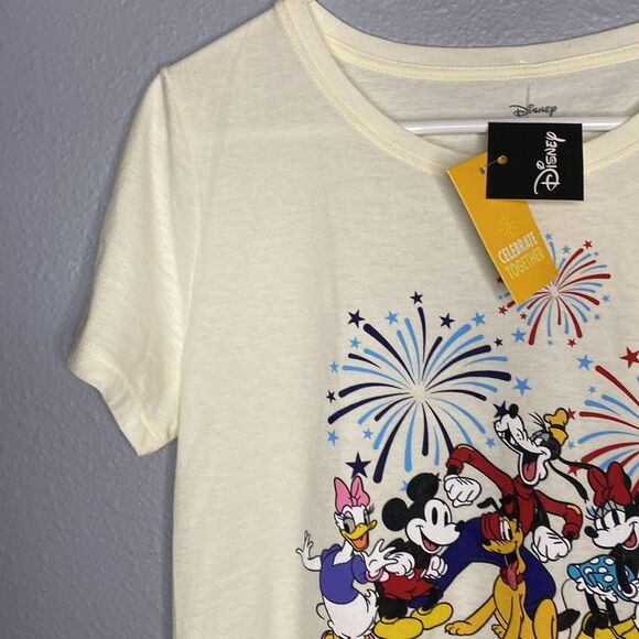 NWT New Disney Mickey Minnie Mouse Donald Duck Disneyland Short Sleeve TShirt - Picture 3 of 8